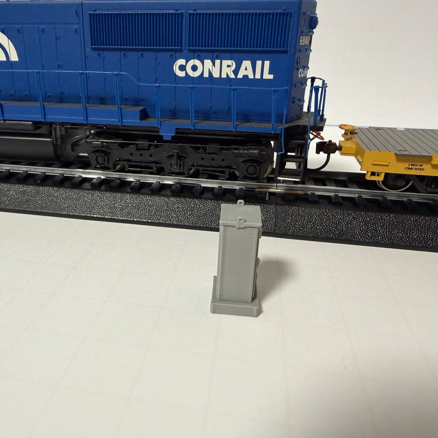 HO Scale Single Door Signal Cases - Set of 3