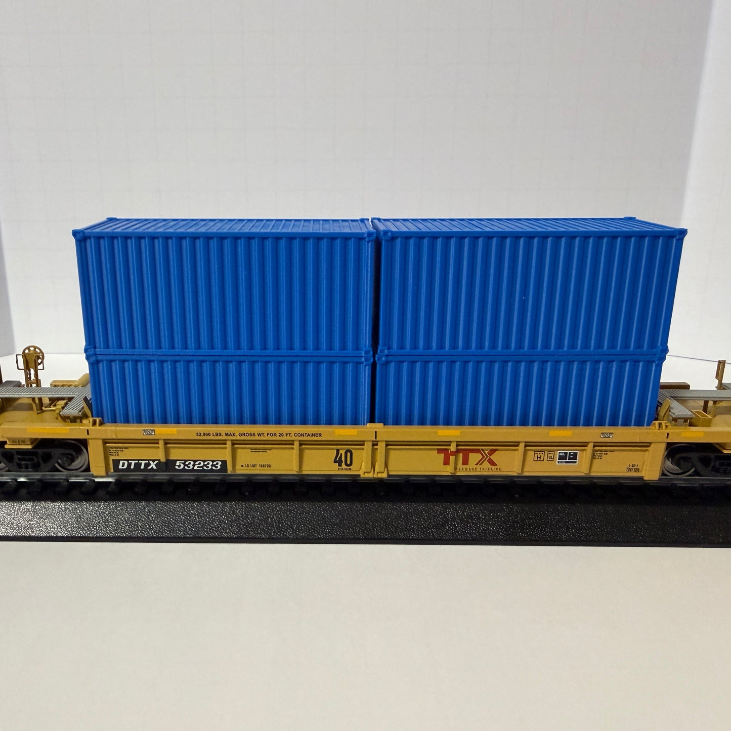 HO Scale 20' Shipping Container - International Intermodal - 1 Container
