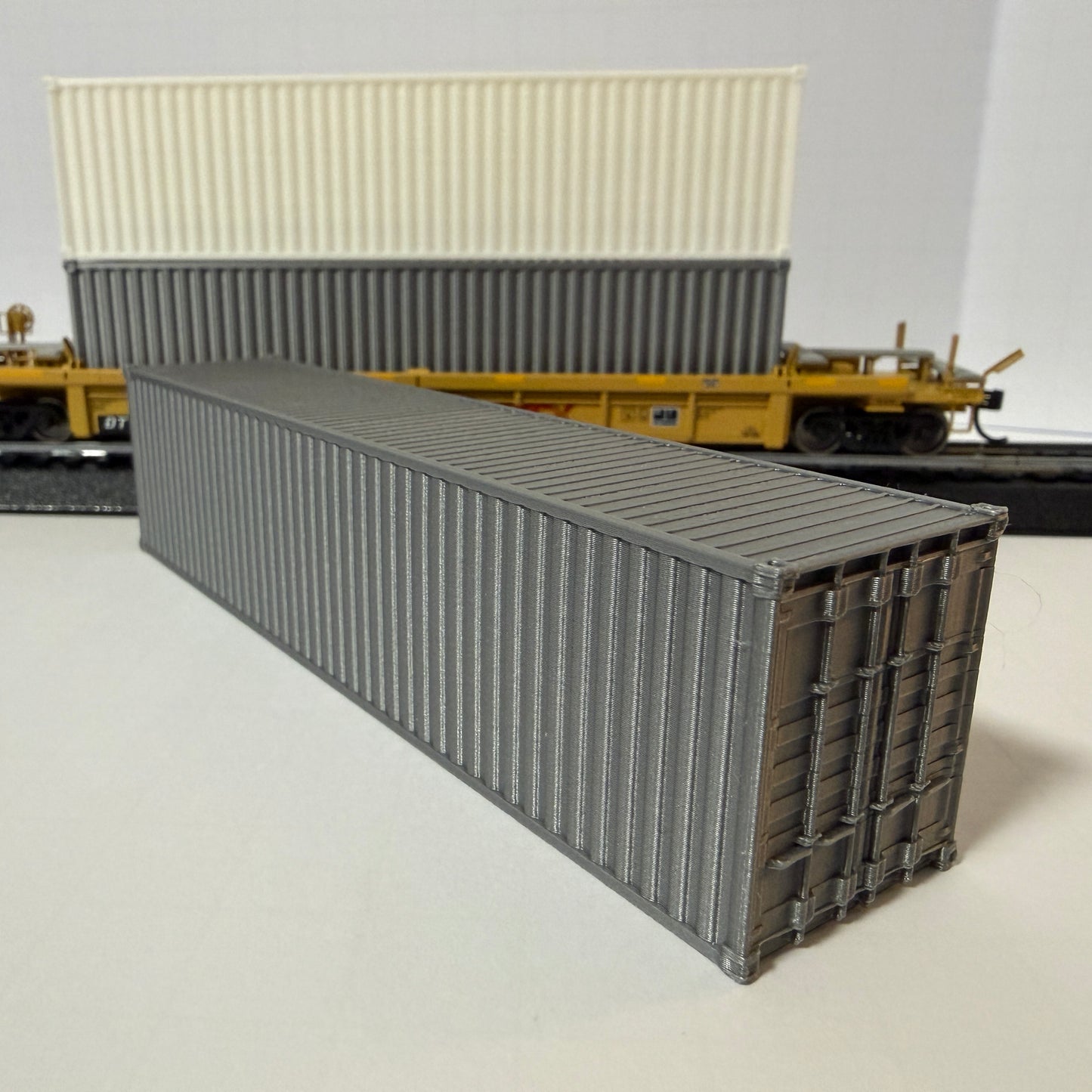 HO Scale 40' Shipping Container - International Intermodal - 1 Container
