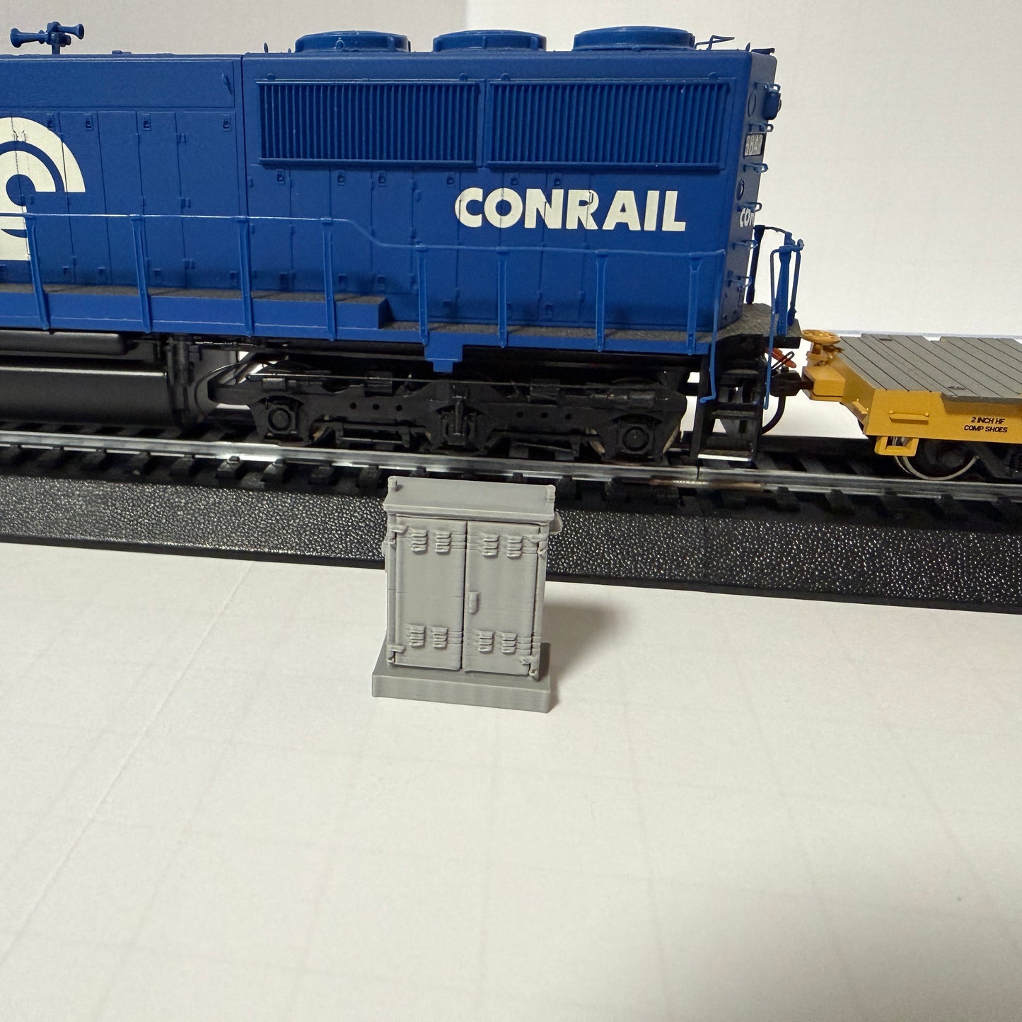 HO Scale Double Door Signal Cases - Set of 3